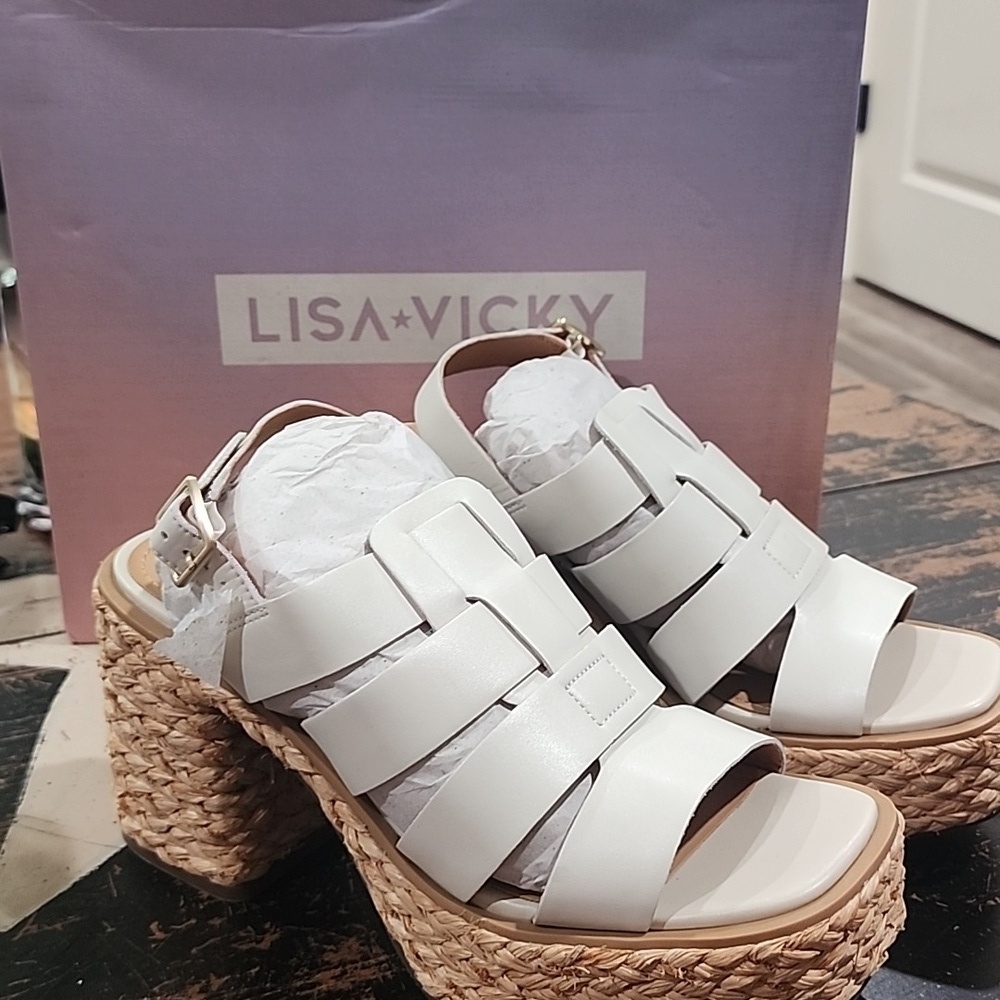 Lisa & Vicky Just-V White Leather Strappy Platform New In Box 9.5